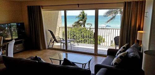 Longboat Key Apartment | Beach and sunset view from your balcony