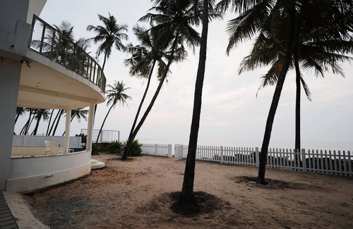 Tonse West Villa | Beach At The White House