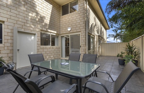 Booker Bay House | Beach Blessings Ettalong Beach