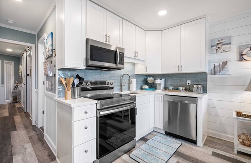Folly Field Condo | Beach Bliss 4U - Oceanfront Resort - Beachy Beautiful Condo w/Views - OV A311