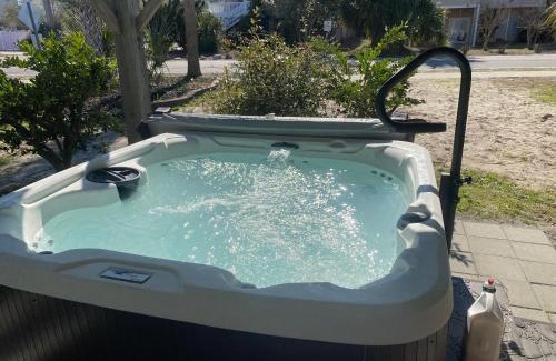 Windy Hill House | Beach Breeze 3, pet friendly, walking distance to Atlantic Ocean free parking