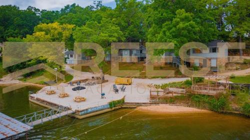 Lake Ozark House | Beach Cabin #6