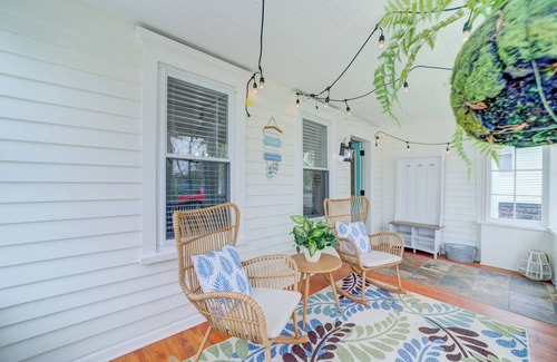 Lakeside House | Beach-Chic Farmhouse
