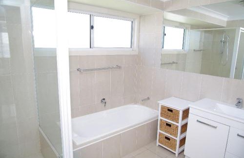 Crescent Head House | Beach Club 1, 5 Gowing Street