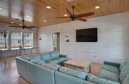 Port Aransas House | Beach Club 2