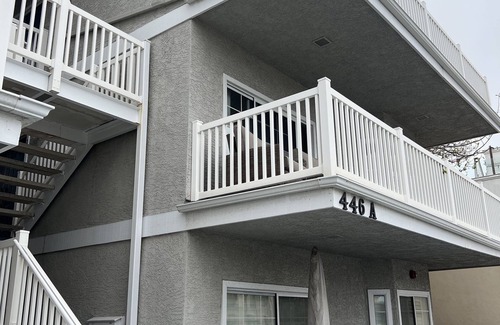Hermosa Beach Condo | Beach Condominium- 3 blocks to beach