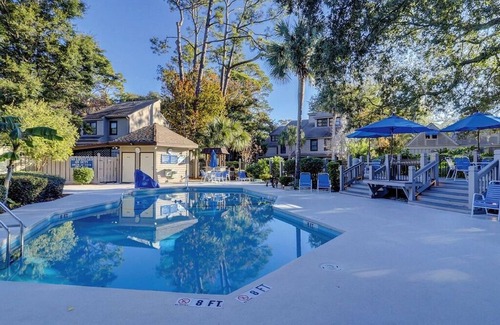 Palmetto Dunes Cottage | Beach Cottage: Village at Palmetto Dunes- WALK to Beach!