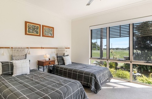Yamba Villa | Beach Escape | River Views