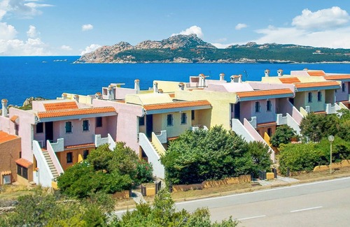 Santa Teresa di Gallura Apartment | Beach front apartment