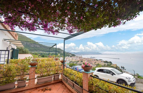 Raito Apartment | Beach front apartment