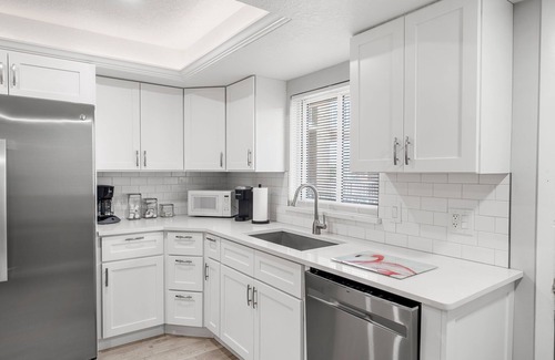 Port Canaveral Condo | ⛱️ Beach Front Condo🚀🌴👙🚢