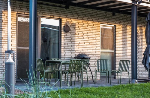 Lembruch Apartment | Beach front apartment