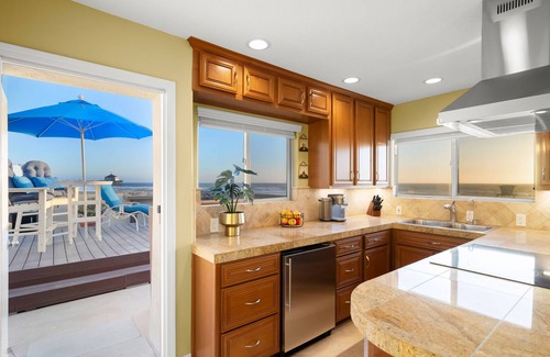 Huntington Beach Condo | Beach Front - On the SAND, shoreline, ocean, beach, HB Pier and bike path views.