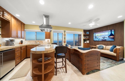 Huntington Beach Condo | Beach Front - On the SAND, shoreline, ocean, beach, HB Pier and bike path views.