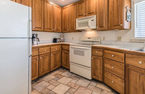 Beachwalk House | Beach Front Harbor Island - Golf Cart Included