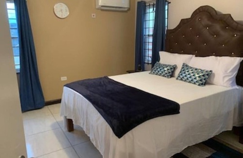 Portmore Villa | Beach Front Villa (Entire Villa For You )