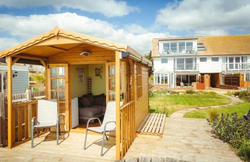 Pevensey Apartment | Beach Garden