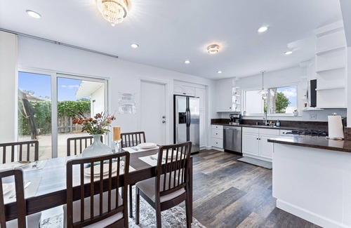 Huntington Beach House | Beach Haus w/Bikes, Toys, & Volleyball Court with AC