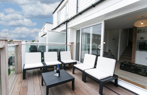 Wittering House | Beach Haven - 3 bed home with sea views