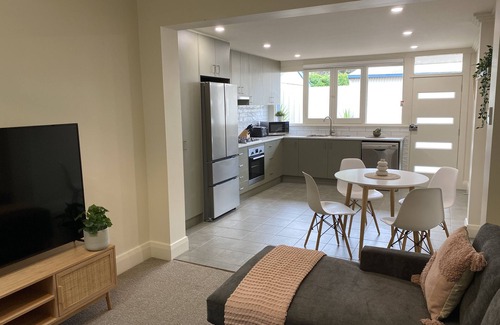 Henley Beach Apartment | Beach Hideaway At Henley