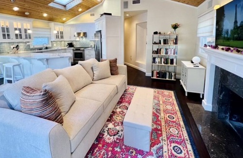 Hermosa Beach Cottage | Beach House- 30 Second Walk To The Beach!