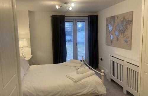 Southport Apartment | Beach House Courtyard 2 bed