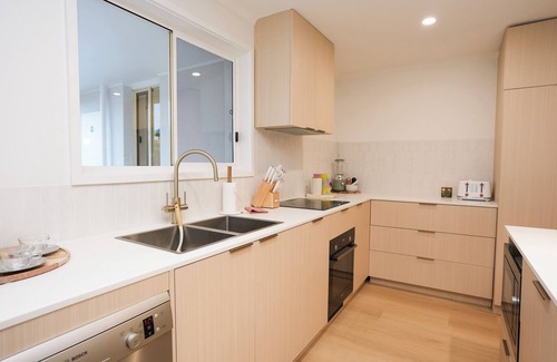 Capel Sound House | Beach House: Steps to Sand!