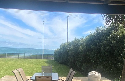 Omapere House | Beach House - Stunning Sunsets directly looking at Hokianga Bar