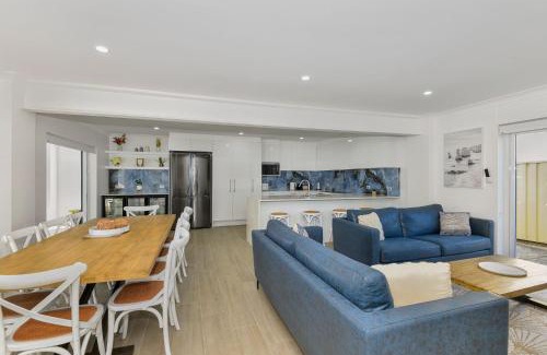 Toowoon Bay House | Beach House Ta Zott