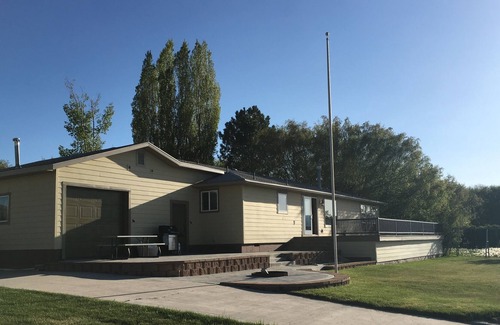 Laketown House | Beach in front of Bear Lake House