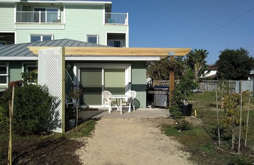 Ocean Spray Apartment | Beach lovers! Beautiful Apartment, close to Beach in Satellite Beach, Florida