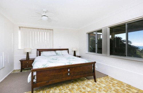 Forster House | Beach Mist on Becker - One Mile Beach!