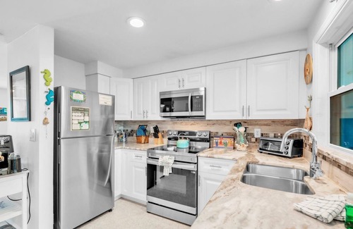 Anna Maria House | Beach N Bay 204 by Duncan Real Estate