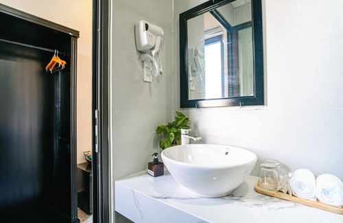 Cam An Hotel | Beach Palm Villa Hoi An