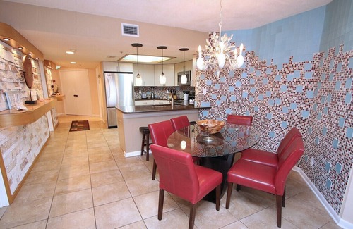 Indian Shores Condo | Beach Palms Condominium 109- Fabulous Gulf views from all rooms!