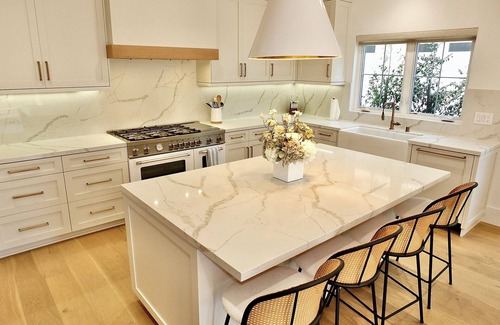 Peninsula House | Beach Paradise – Stunning 3-Story in Long Beach!