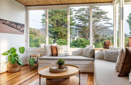 Bicheno House | Beach Path House
