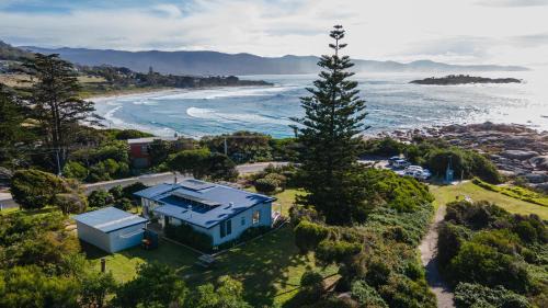 Bicheno House | Beach Path House