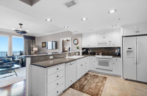 Lower Grand Lagoon Condo | Beach Service with "Grand Perks" valued at over a grand ~ thiscondorocks!