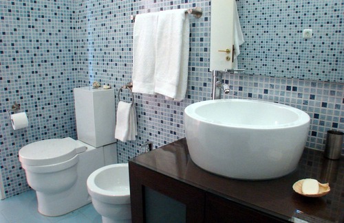 Costa de Caparica Apartment | Beach, Surf and Lisbon. Enjoyable apartment with WiFi in Costa da Caparica.