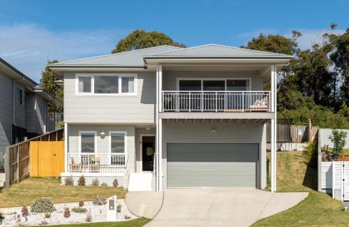 Catherine Hill Bay House | Beach Town Getaway with Pool & Views