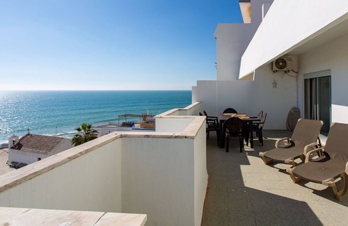 Armacao de Pera Apartment | Beach View 2 BDR Apartment W/Balcony by LovelyStay
