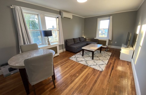 Quincy Apartment | Beach View 2 BR w/Parking
