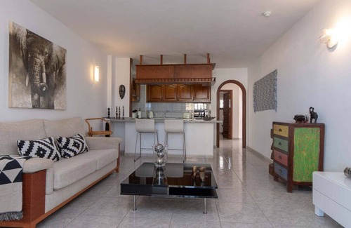 Los Cristianos Apartment | Beach View