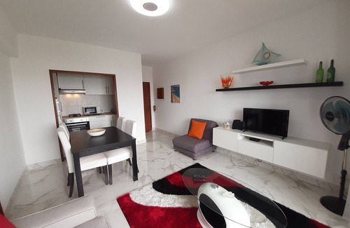 Cavacos Apartment | BEACH VIEW, WIFI AND REFURBISHED