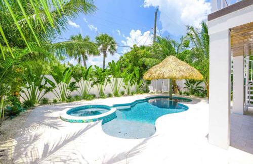 Sarasota House | Beach Views