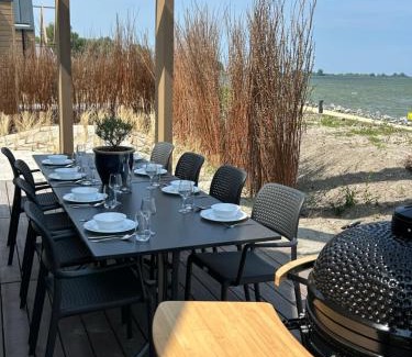 Enkhuizen Villa | Beach villa at the IJsselmeer 8p