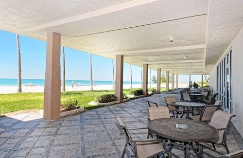 Longboat Key Condo | Beachcomber unit 403