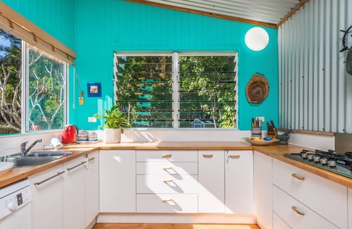 Suffolk Park Cottage | Beachcombers Cottage - beachfront pet retreat