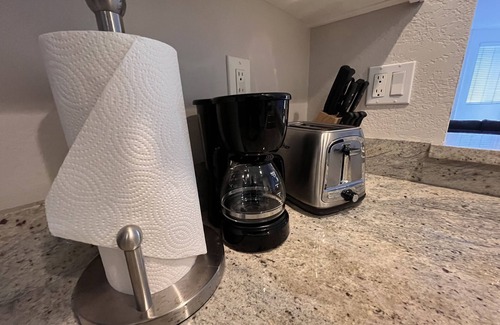 Huntington Beach Condo | Beachfront 2BR Townhome on PCH - sea view, gated parking, pool, spa, & wifi